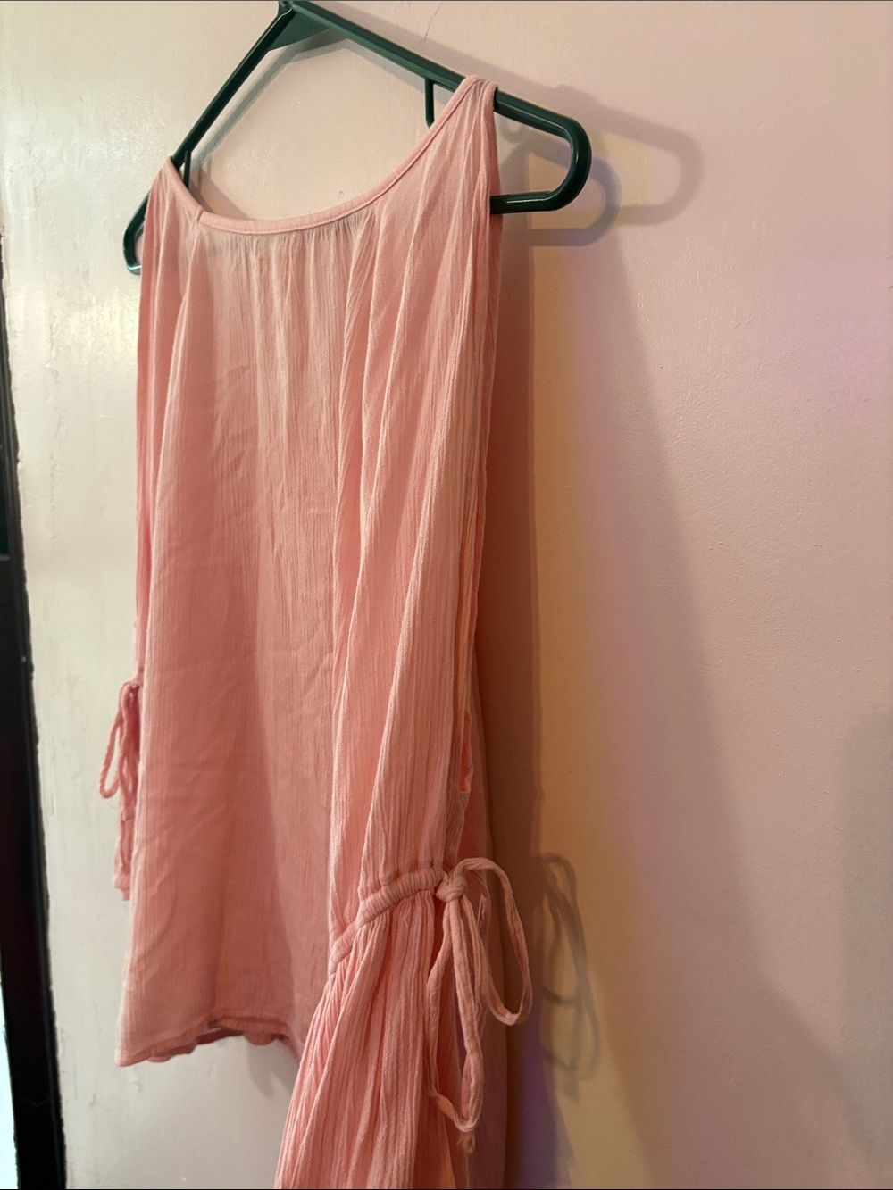 Hollister Light Pink Cold-Shoulder Bell Sleeve Top Size Large - Picture 7 of 8